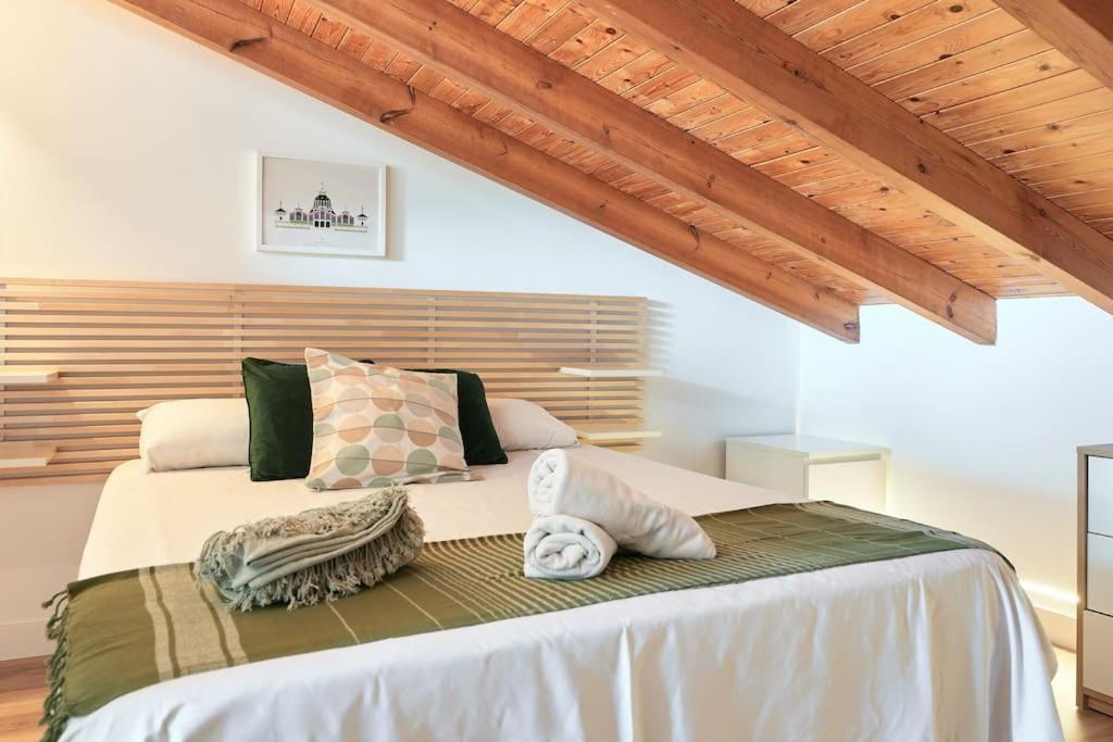 Sunny Cozy Penthouse With A Terrace At Plaza Del Carmen Valencia Exterior foto