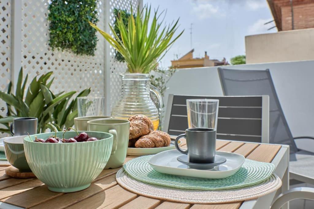Sunny Cozy Penthouse With A Terrace At Plaza Del Carmen Valencia Exterior foto
