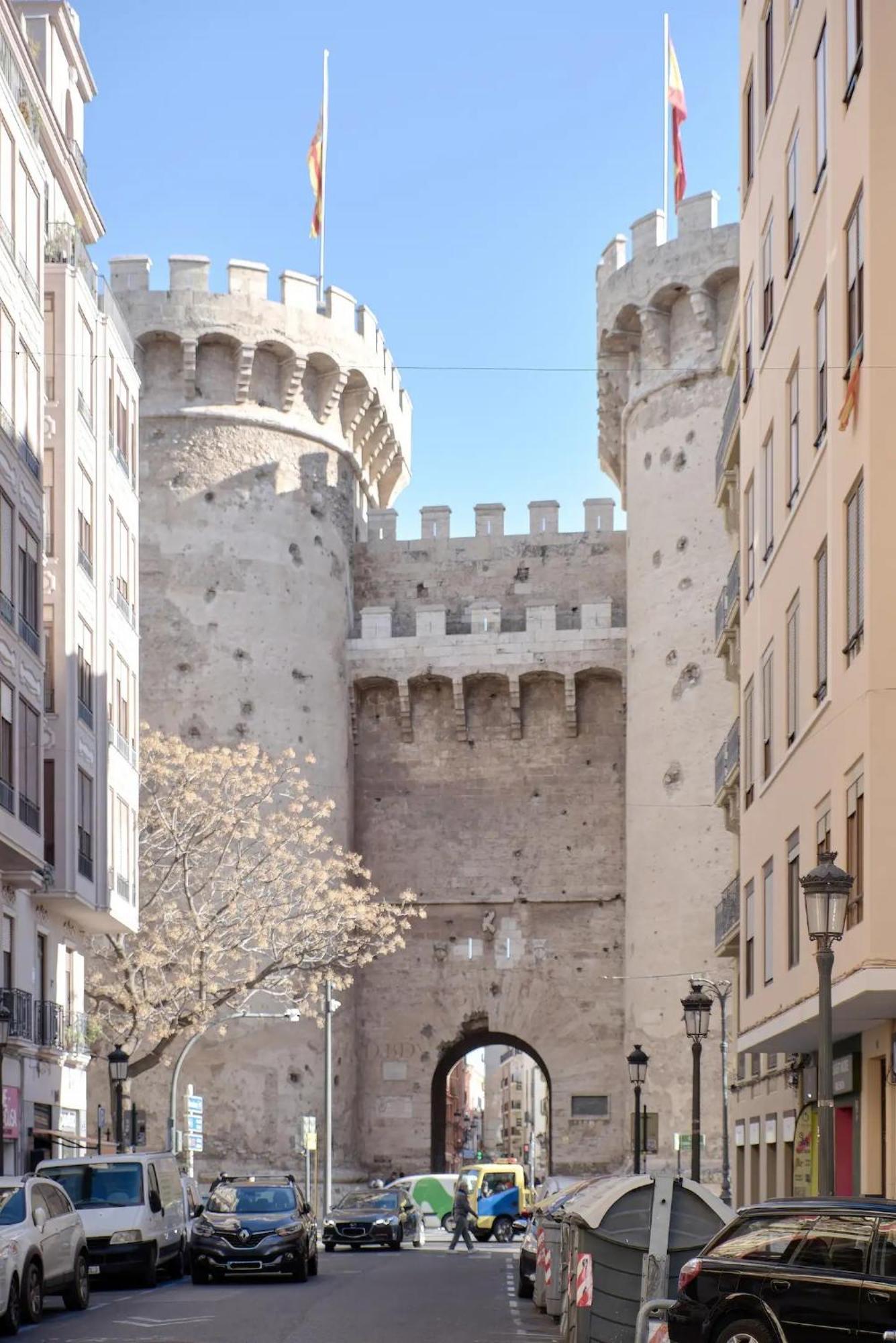 Sunny Cozy Penthouse With A Terrace At Plaza Del Carmen Valencia Exterior foto