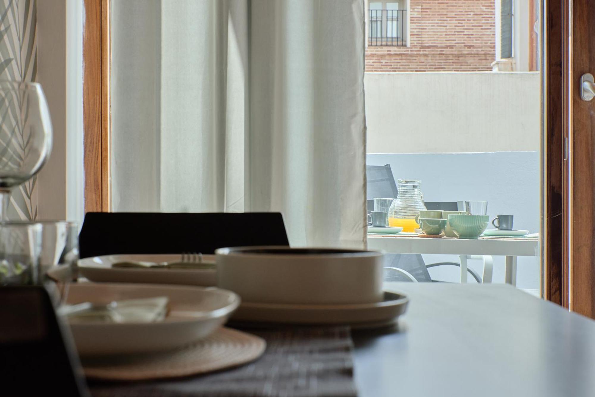 Sunny Cozy Penthouse With A Terrace At Plaza Del Carmen Valencia Exterior foto